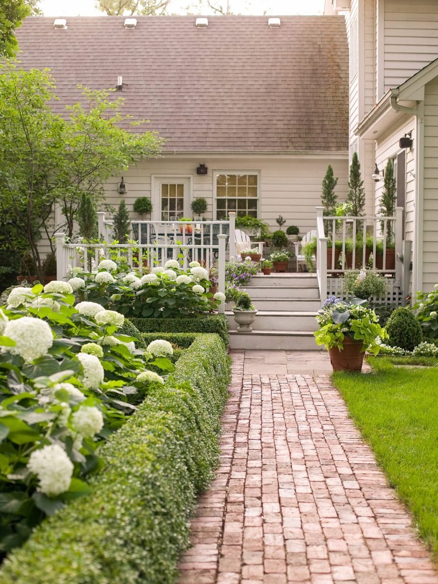 brick-path-landscaping-back-exterior-3b4f1f85-a5de2145108444dfb99b60629c0b6783